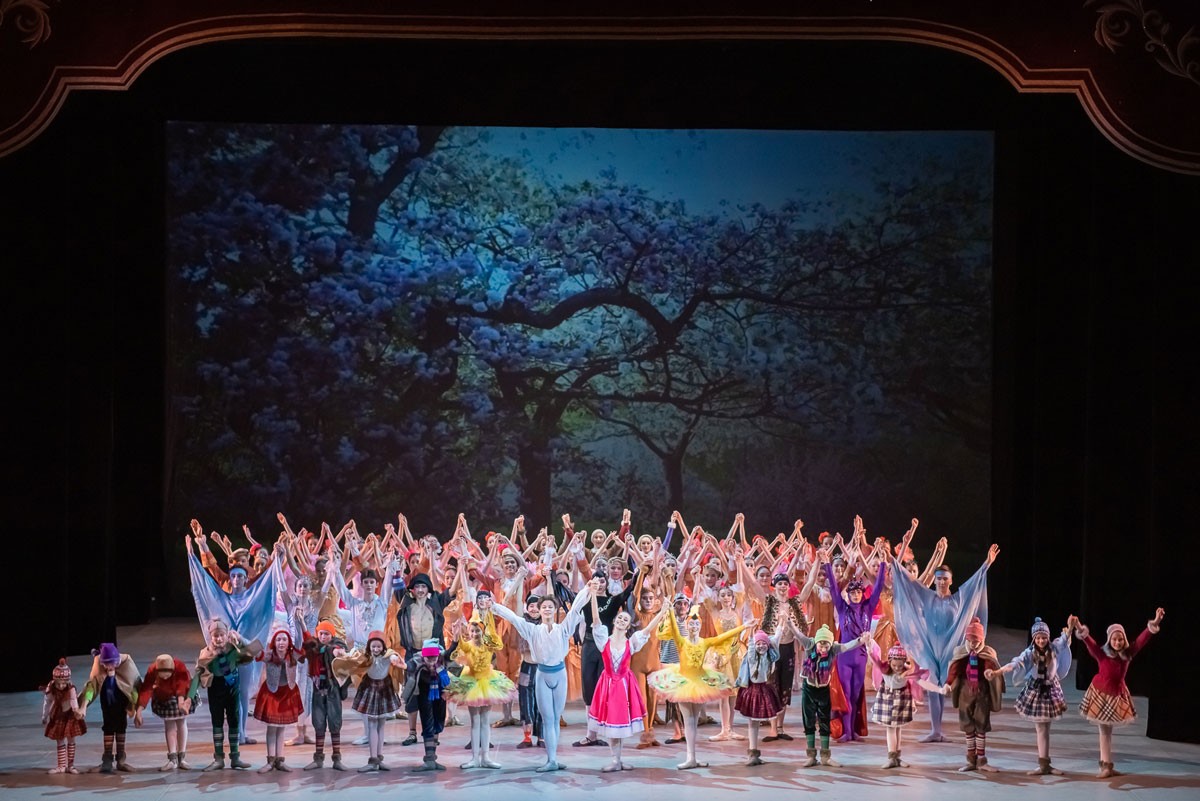 9 февраля на сцене БГТОиБ прошло театрализованное представление «Снежная королева»